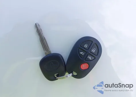 2015 Toyota Sienna Le 8 Passenger from USA, damaged, VIN 5TDKK3DC5FS636766